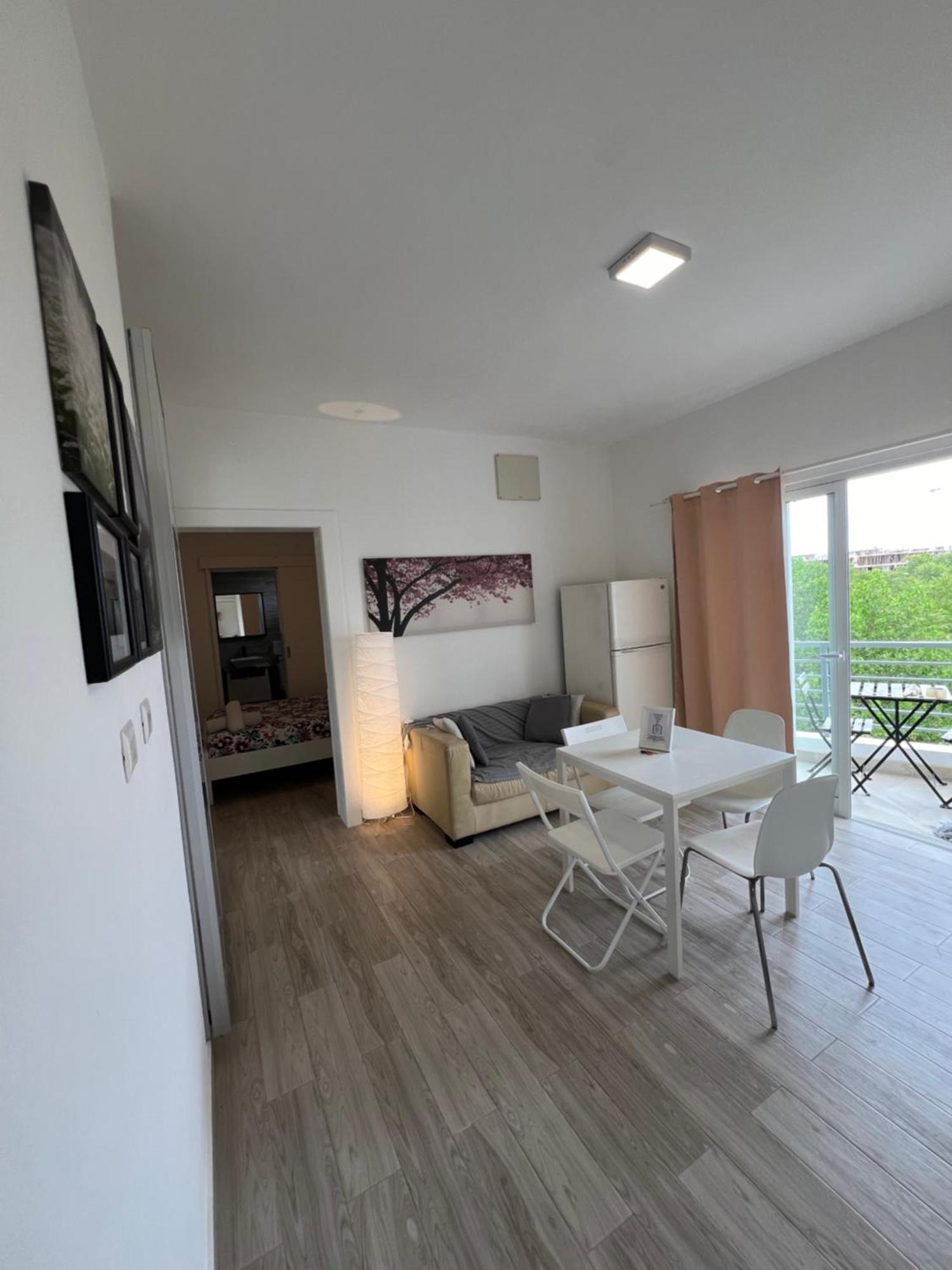 One Suite Beach Club Appartment Пунта Кана Екстериор снимка